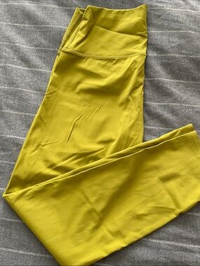 ZYIA Women's High-Waist Leggings in Chartreuse Yellow
